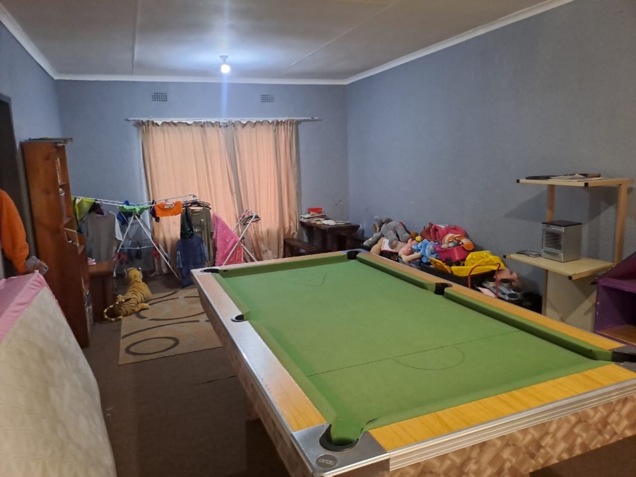 4 Bedroom Property for Sale in Oos Einde North West